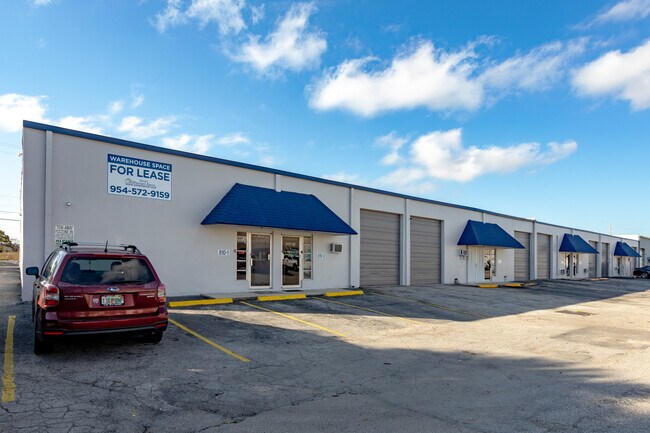 Plus de détails pour 710-716 NW 57th St, Fort Lauderdale, FL - Industriel/Logistique à louer