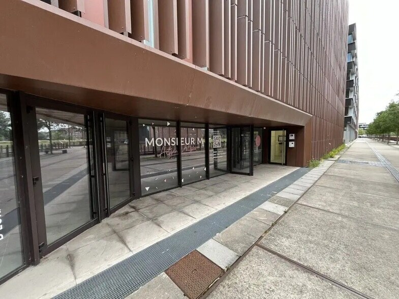 Local commercial dans Lille à louer - Photo de l’immeuble – Image 1 sur 3