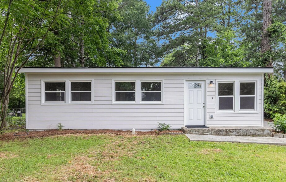 340 Bell St SE, Marietta, GA à vendre - Photo de l’immeuble – Image 1 sur 11