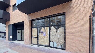 Local commercial dans Tarragona, Tarragona à louer Photo de l’immeuble– Image 1 sur 4