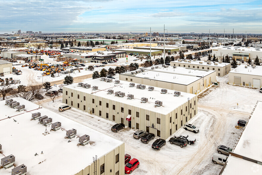 17707 105th Ave NW, Edmonton, AB à louer - Aérien – Image 3 sur 3