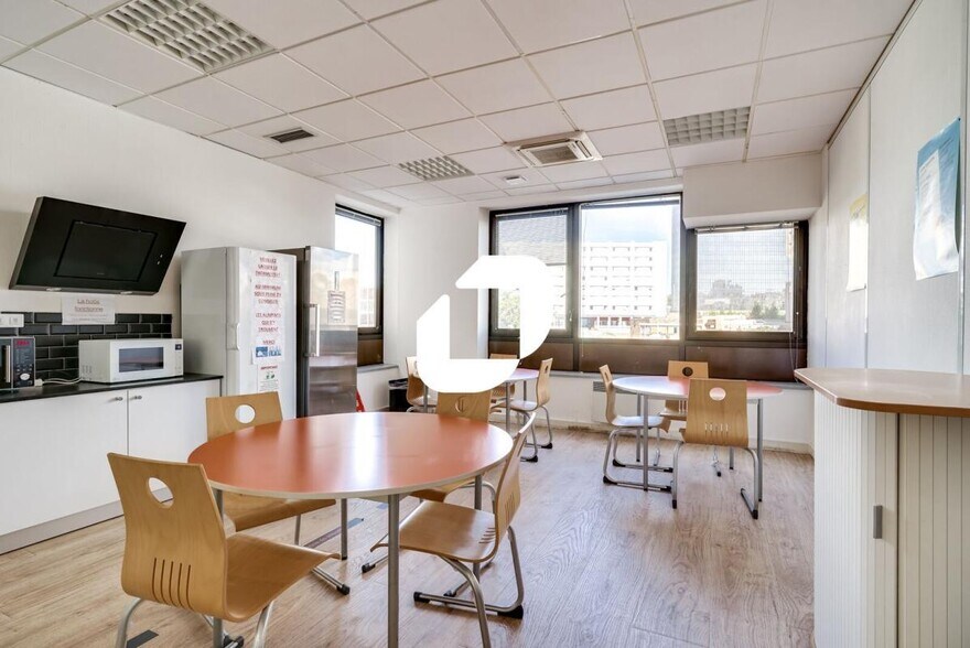 Bureau dans Bagnolet à louer - Photo intérieure – Image 3 sur 14
