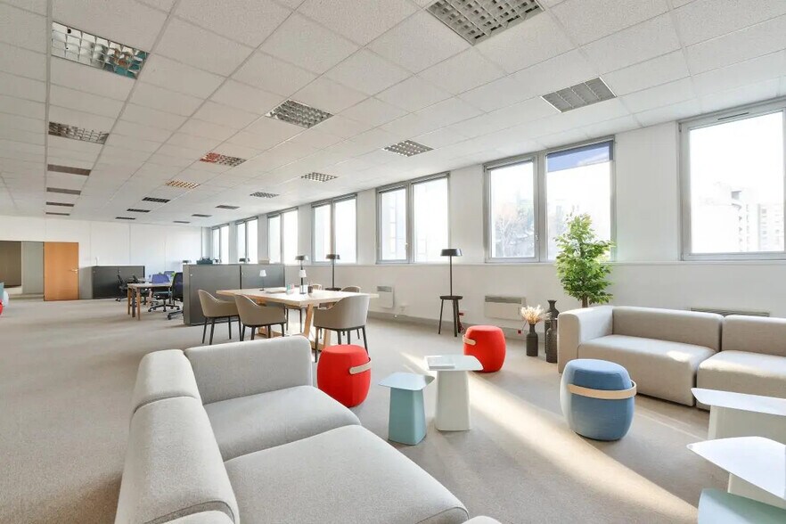 Bureau dans Paris à louer - Photo de l’immeuble – Image 2 sur 7
