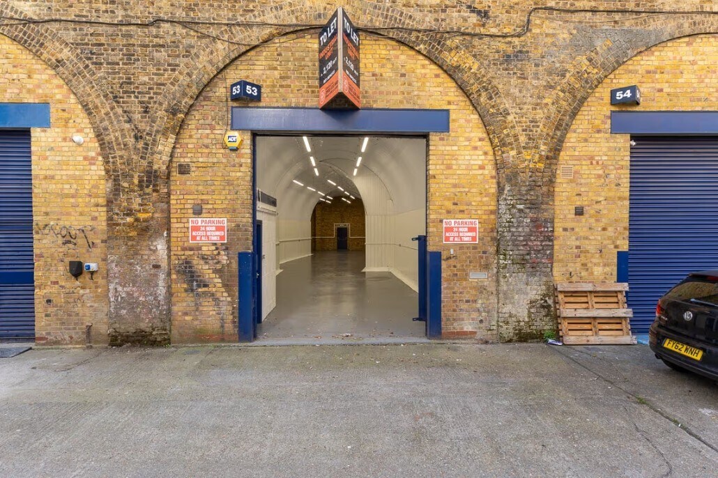 Rolt St, Londres à louer Photo de l’immeuble– Image 1 sur 3