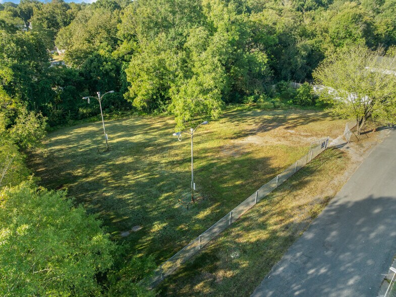 1008 Gilbert St, Durham, NC à louer - Photo de l’immeuble – Image 2 sur 8