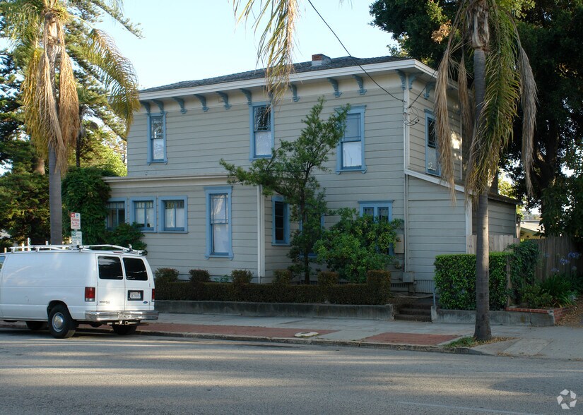 200 W Victoria St, Santa Barbara, CA à louer - Photo de l’immeuble – Image 3 sur 19