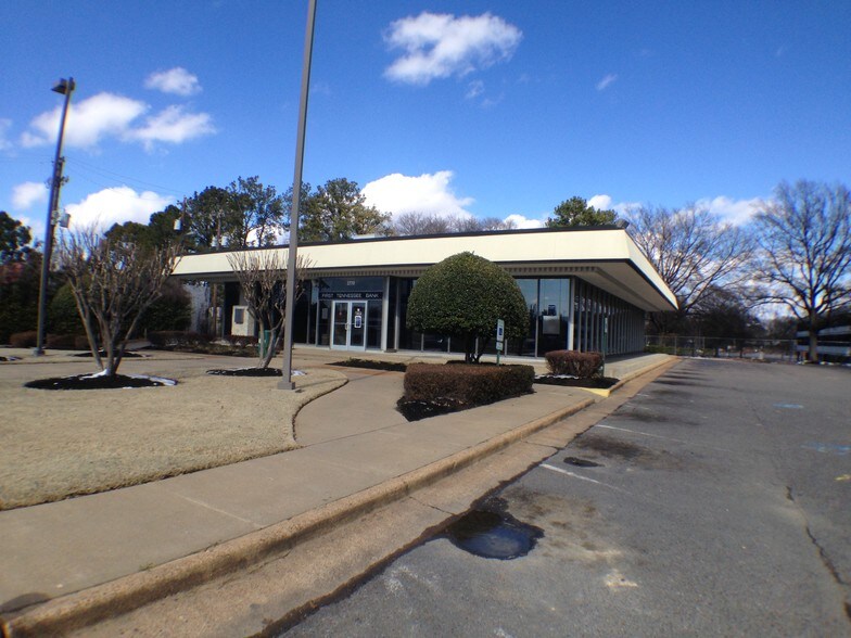 3770 Lamar Ave, Memphis, TN à louer - Photo de l’immeuble – Image 2 sur 2