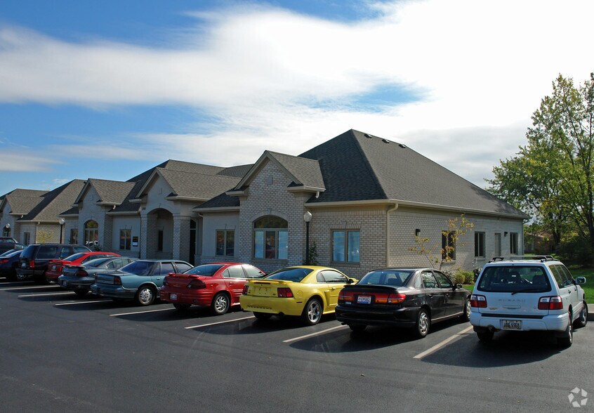 55-90 Rhoads Center Dr, Dayton, OH à louer - Photo de l’immeuble – Image 3 sur 9