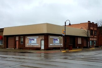 417 Duff Ave, Ames, IA à louer Photo de l’immeuble– Image 1 sur 11