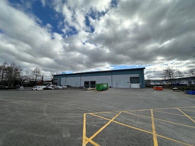 Barton Dock Rd, Manchester à louer - Photo de l’immeuble – Image 3 sur 10