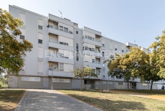 Local commercial dans L'Hospitalet de Llobregat, Barcelona à louer Photo intérieure– Image 2 sur 10