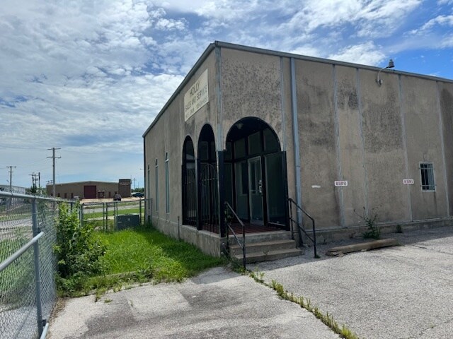 1140 S Joplin Ave, Tulsa, OK à louer - Photo de l’immeuble – Image 3 sur 11