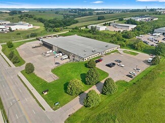 Plus de détails pour 4949 Chavenelle Rd, Dubuque, IA - Industriel/Logistique à vendre