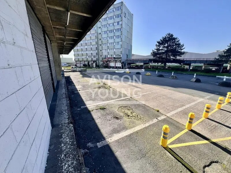 Local d’activités dans Aulnay-sous-Bois à louer Photo de l’immeuble– Image 1 sur 13