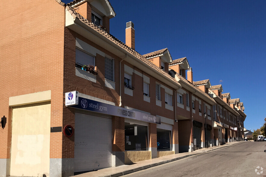 Calle de Cataluña, 12, Serranillos del Valle, Madrid à vendre - Photo de l’immeuble – Image 2 sur 2