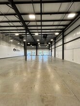 1814 Westinghouse Blvd, Charlotte, NC à louer Photo intérieure– Image 1 sur 4