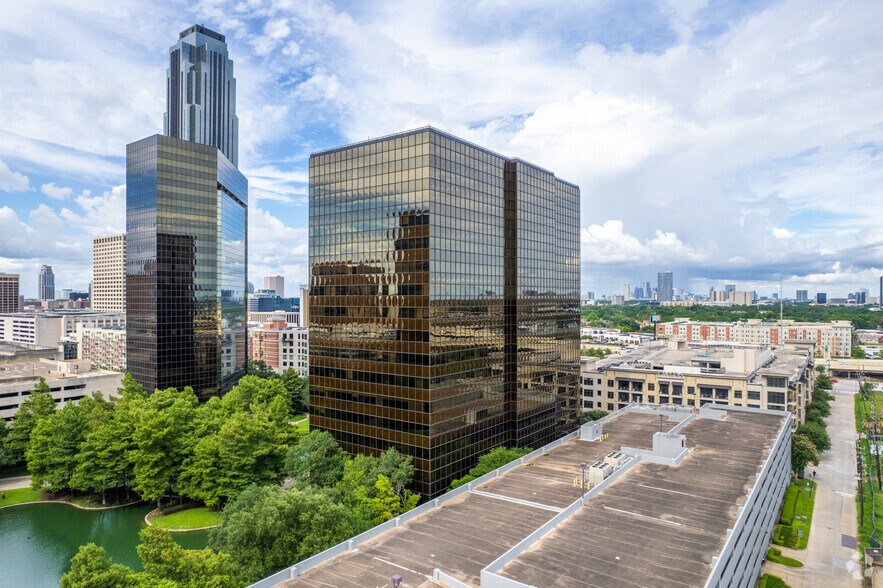 3050 Post Oak Blvd, Houston, TX à louer - Photo de l’immeuble – Image 3 sur 12