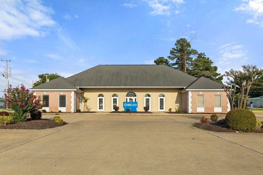 318 S Rhodes St, West Memphis, AR à vendre - Photo principale – Image 1 sur 3