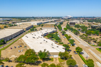 2400-2440 E Randol Mill Rd, Arlington, TX à louer Aérien– Image 2 sur 3