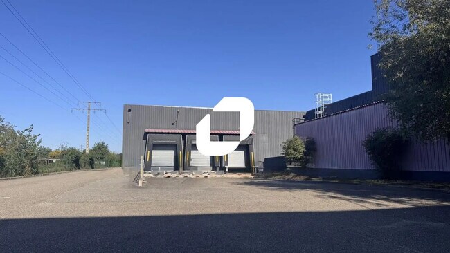 Plus de détails pour Bureau, Industriel/Logistique à louer