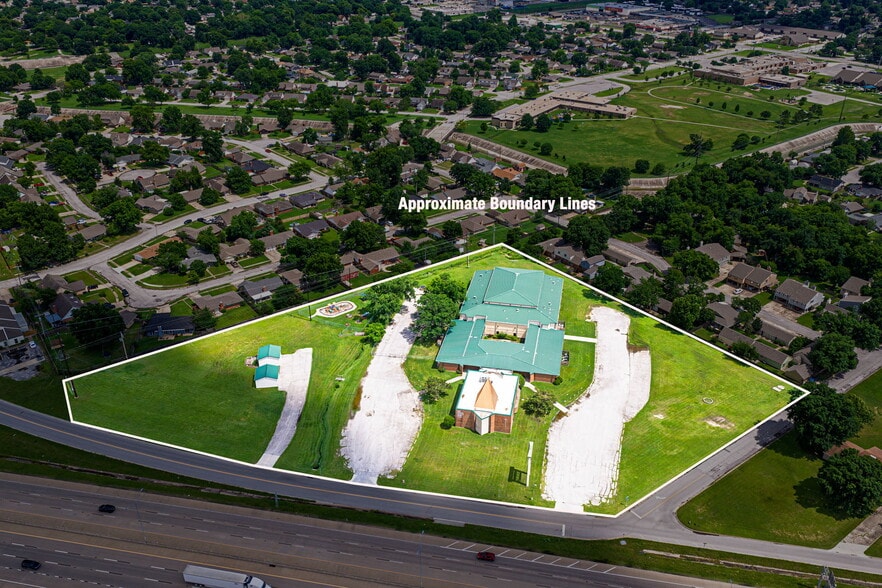 8730 E Skelly Dr, Tulsa, OK à vendre - Photo principale – Image 1 sur 5