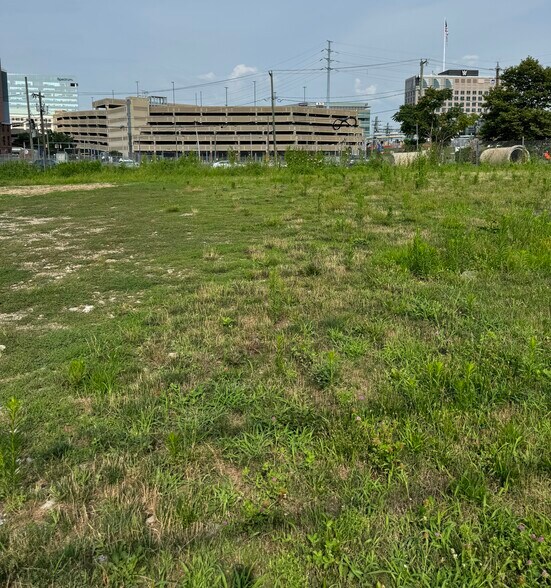 495-519 Pacific st, Stamford, CT à vendre - Photo de l’immeuble – Image 2 sur 21