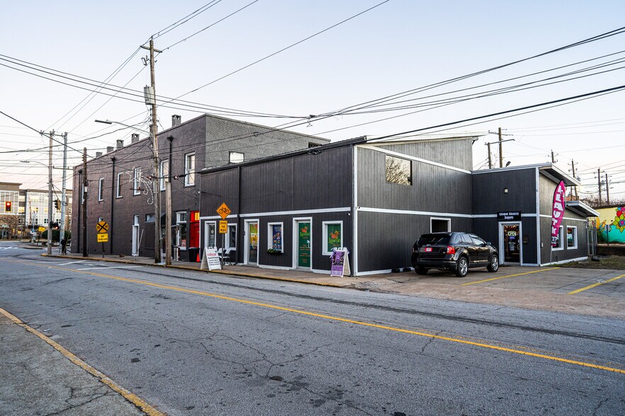 3737 Main St, College Park, GA à louer - Photo de l’immeuble – Image 3 sur 3