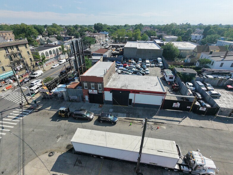 106-12 148th St, Jamaica, NY à vendre - Photo principale – Image 1 sur 4