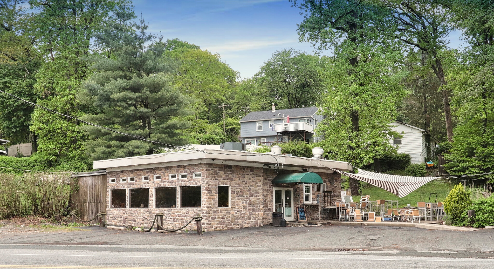 120 Brady Rd, Lake Hopatcong, NJ à vendre Photo de l’immeuble– Image 1 sur 26