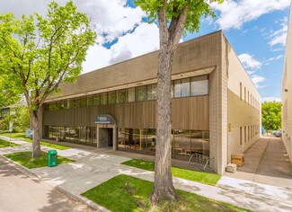 Plus de détails pour 11831 123 St NW, Edmonton, AB - Bureau à vendre