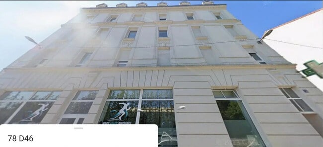 Plus de détails pour Local commercial à vendre