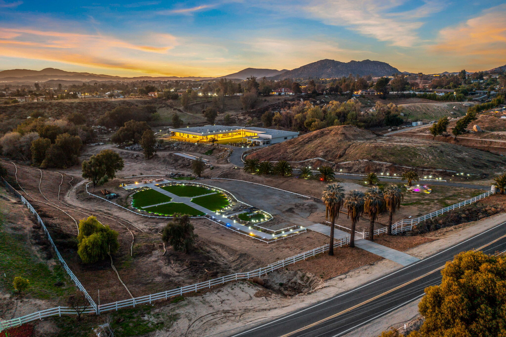 40880 De Portola Rd, Temecula, CA à vendre Photo de l’immeuble– Image 1 sur 76