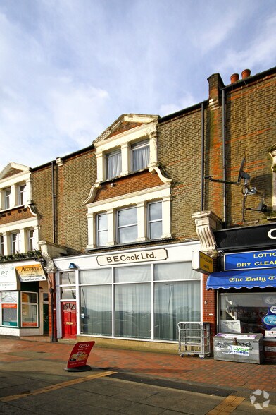 431 High Rd, Londres à vendre - Photo de l’immeuble – Image 3 sur 4