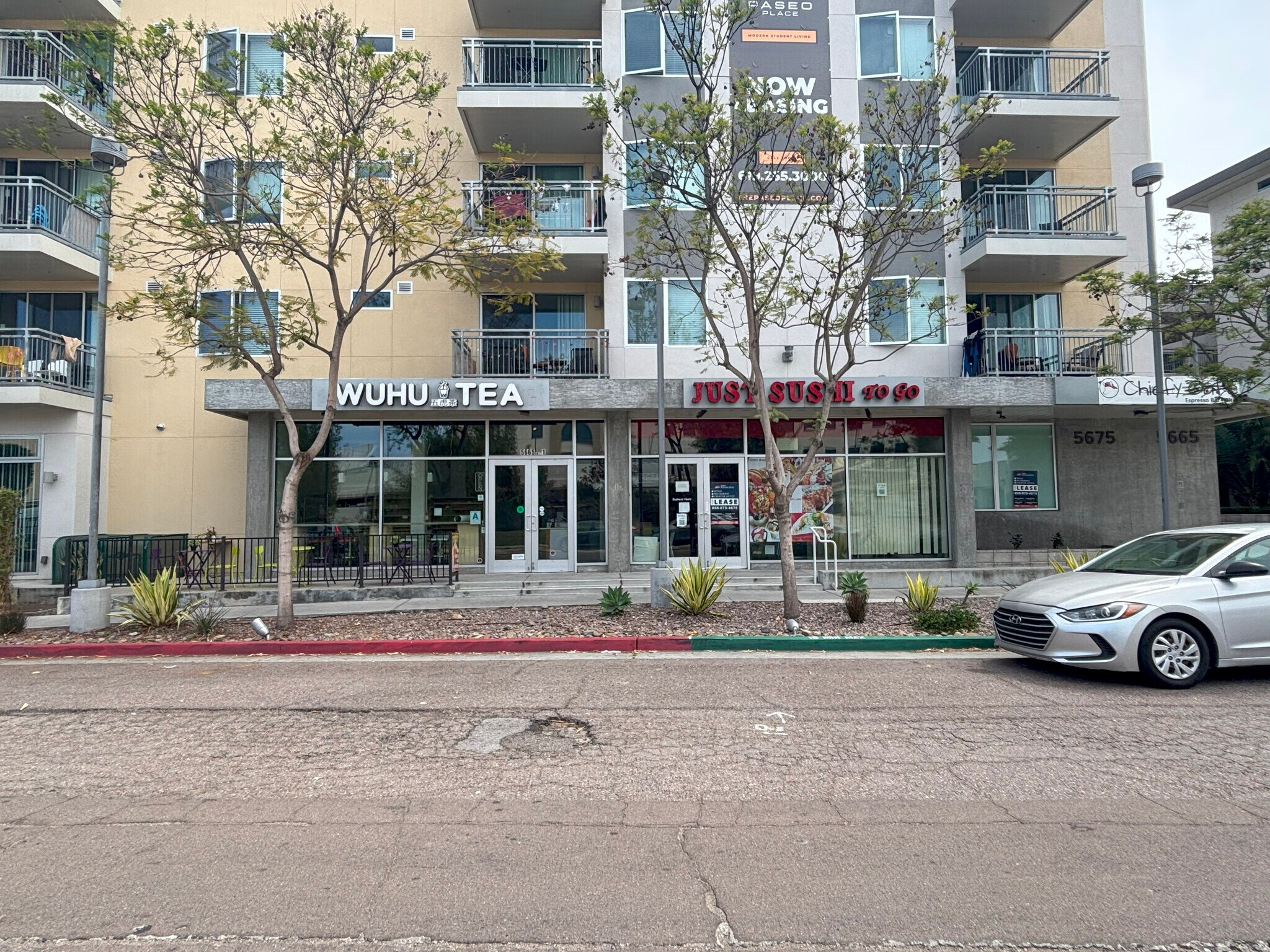 5665 Lindo Paseo, San Diego, CA à louer Photo principale– Image 1 sur 3