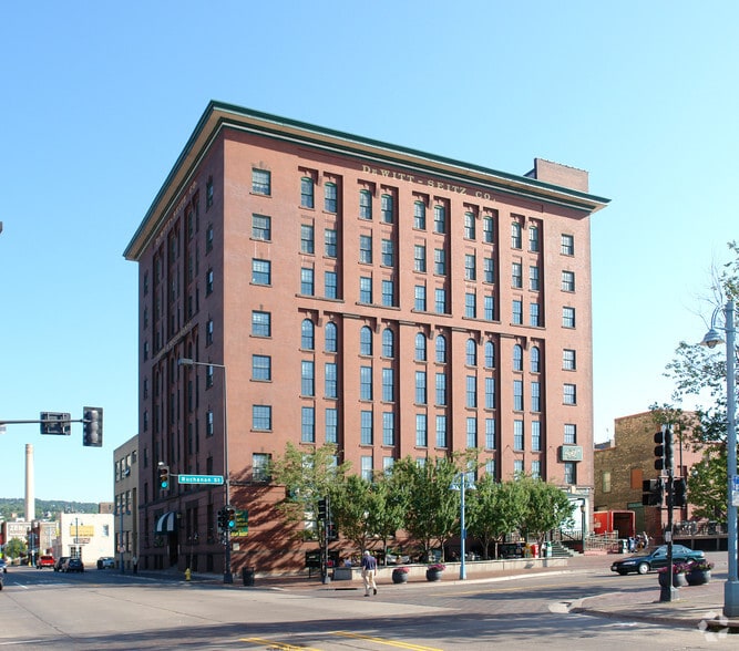 394 S Lake Ave, Duluth, MN à louer - Photo de l’immeuble – Image 2 sur 6