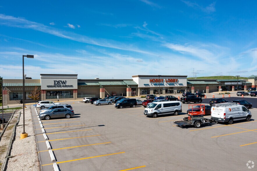 2308-2406 S Green Bay Rd, Racine, WI à louer - Photo principale – Image 2 sur 7