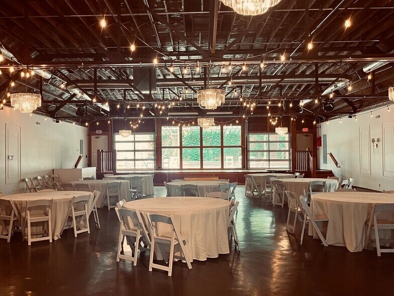 624 E 63rd St, Kansas City, MO à vendre - Photo de l’immeuble – Image 3 sur 9