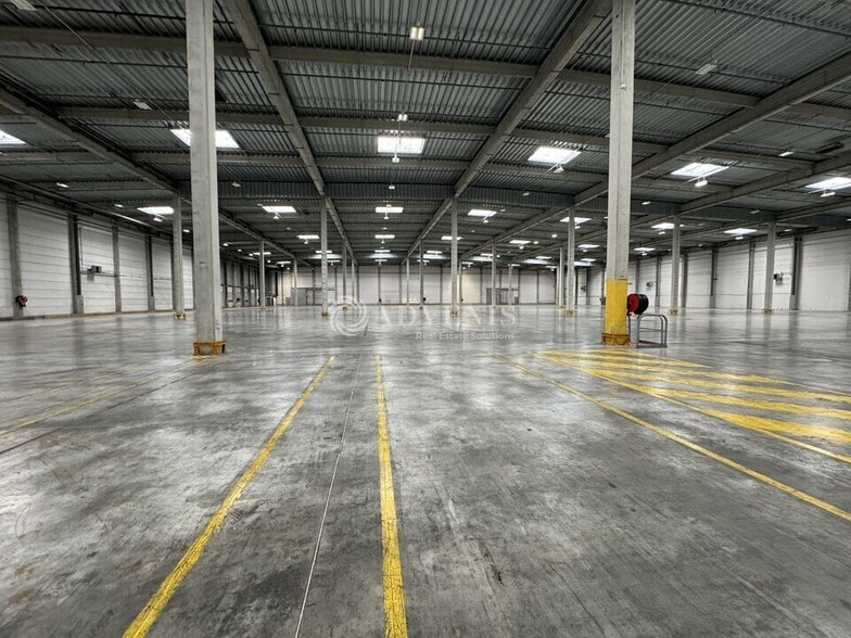 Industriel/Logistique dans Moissy-Cramayel à louer - Photo intérieure – Image 3 sur 4
