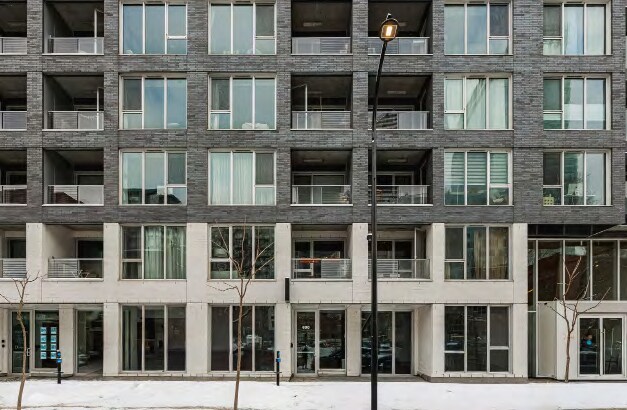 682-690 Rue Saint-Paul O, Montréal, QC à louer - Photo de l’immeuble – Image 2 sur 2