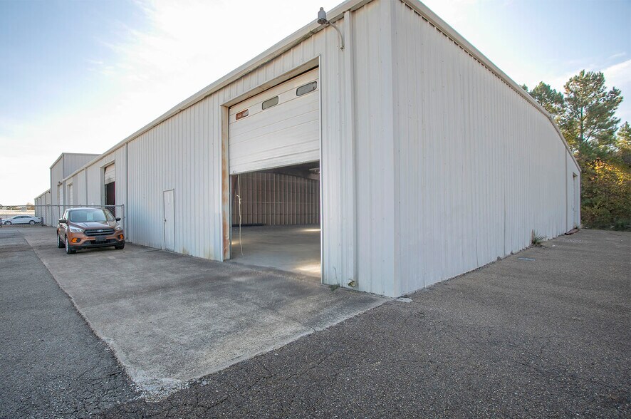 3215-3235 S Southwest Loop 323, Tyler, TX à louer - Photo de l’immeuble – Image 3 sur 26
