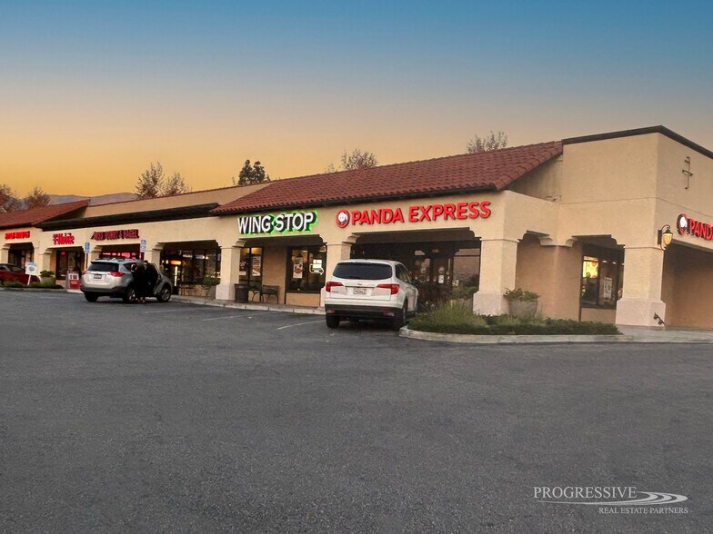 2345 Foothill Blvd, La Verne, CA à louer - Photo de l’immeuble – Image 2 sur 7