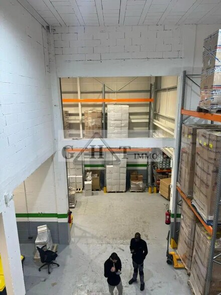 Industriel/Logistique dans Chennevières-sur-Marne à louer - Photo de l’immeuble – Image 3 sur 8