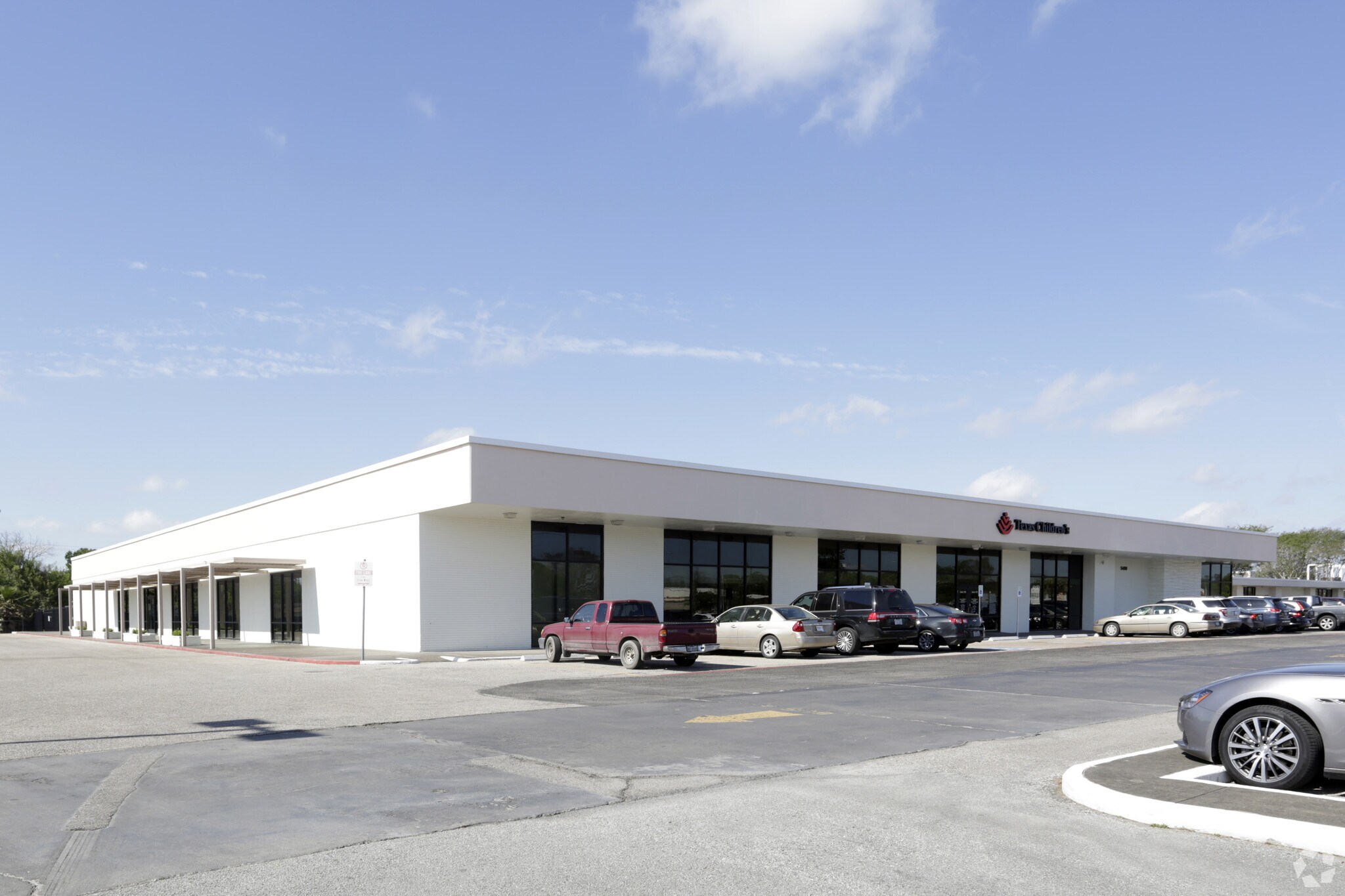 5400 Griggs Rd, Houston, TX à louer Photo de l’immeuble– Image 1 sur 6