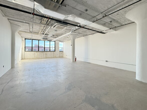 315 Meserole St, Brooklyn, NY à louer Photo intérieure– Image 1 sur 2
