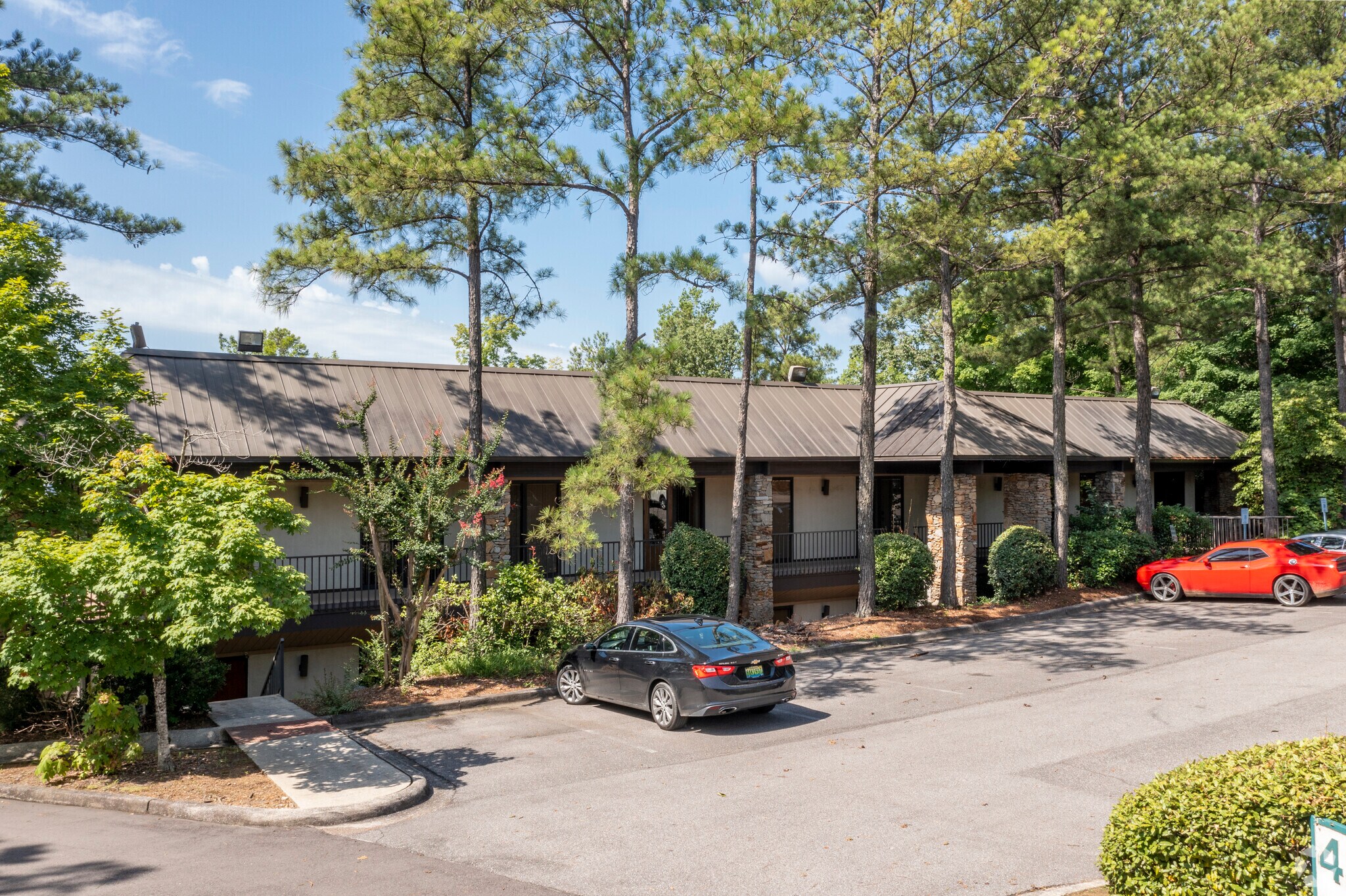 100 Century Park S, Birmingham, AL à louer Photo principale– Image 1 sur 13