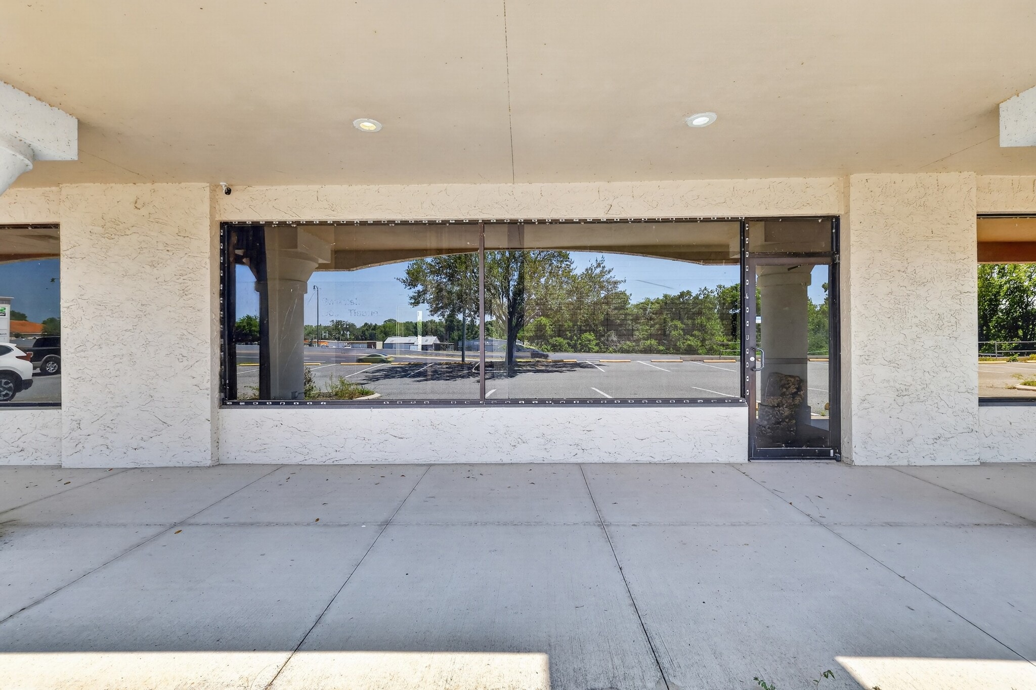 1450 E North Blvd, Leesburg, FL à louer Photo de l’immeuble– Image 1 sur 12