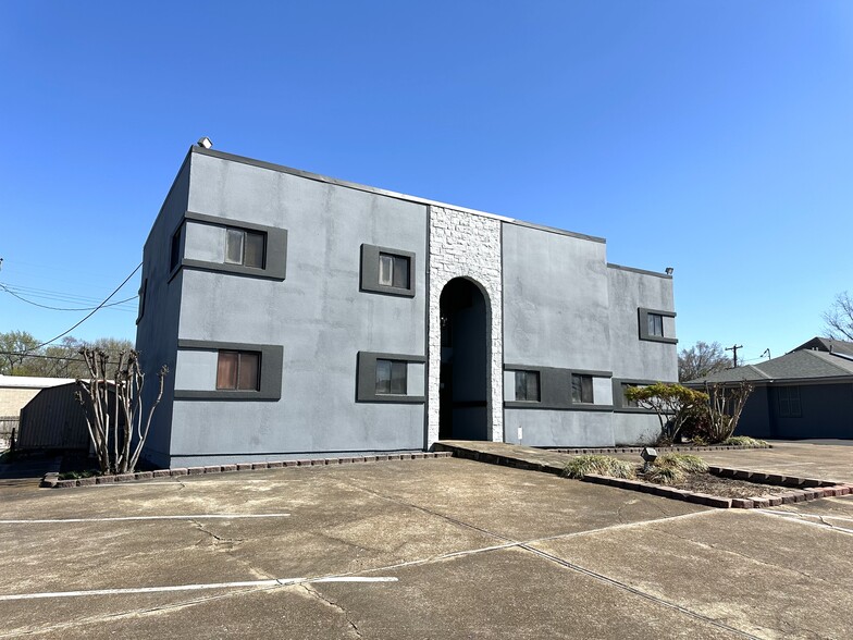 752 Brookhaven Cir, Memphis, TN à louer - Photo de l’immeuble – Image 1 sur 11