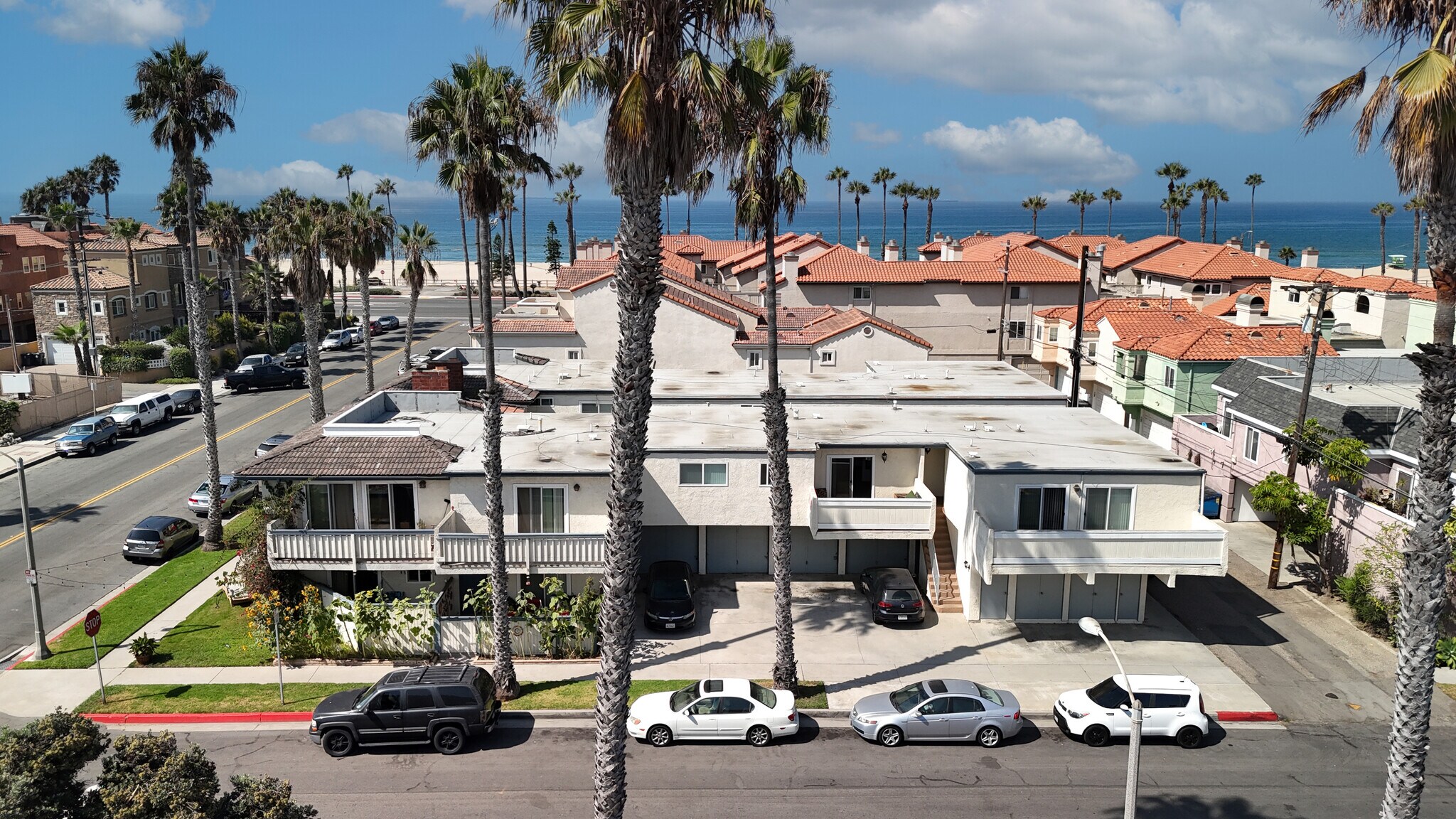 123 14th St, Huntington Beach, CA à vendre Photo principale– Image 1 sur 10