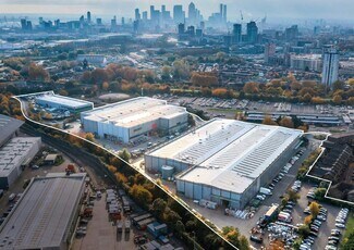 Plus de détails pour Rick Roberts Way, Londres - Industriel/Logistique à louer