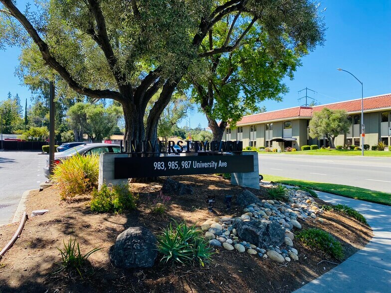 16795 Lark Ave, Los Gatos, CA à louer - Photo de l’immeuble – Image 1 sur 8